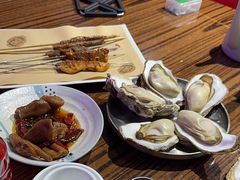 -蚝堡海鲜·威海菜·海肠捞饭·烧烤·亚洲吃蚝公司(幸福门店)