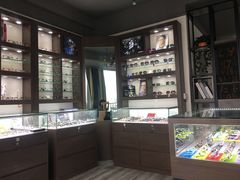 -视野联行眼镜蔡司·依视路官方授权店(顺城店)