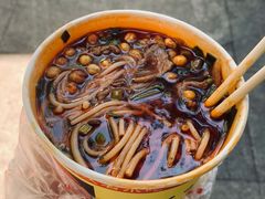 生烫鲜牛肉粉-江三王记牛杂馆(总店)