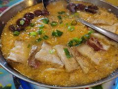 -闯关东东北农家菜(崂山石老人店)