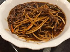 撒子牛肉丝-刘胖子家常菜·蹄花焖藕(中南店)