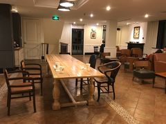 大堂-星巴克臻选(广州沙面店)