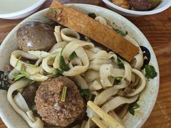 -任记七中刀削面(总店)