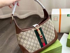 -妃鱼奢侈品回收寄卖(太古汇店)