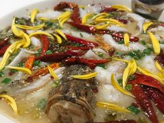 -江渔儿酸菜鱼(映月湖环宇城店)