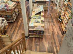 -猫的天空之城概念书店(杭州南宋御街店)