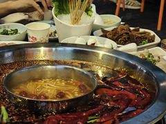 -憨石匠鲜菜火锅(沙坪坝融汇温泉店)