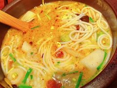 -良米山·云南野生菌过桥米线(上海首店)