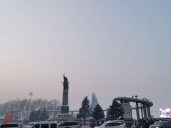 -人民防洪胜利纪念塔