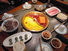 -小天鹅火锅·一线江景洪鼎旗舰店(洪崖洞店)