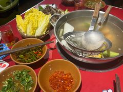 牛骨清汤锅底-潮汕·草根牛肉档(上海荟聚城市集市店)