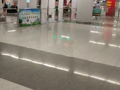 -新百广场(地铁站)