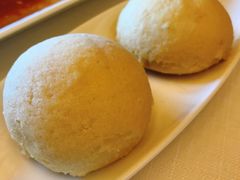 雪山脆皮叉烧包-富力丽思卡尔顿酒店·丽轩中餐厅