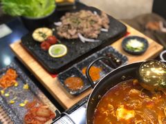 辛牛骨火锅-KCOOKING概念韩餐(世茂52+店)