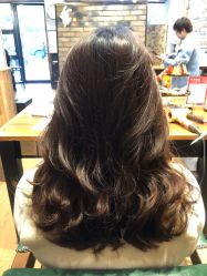 -PE SALON