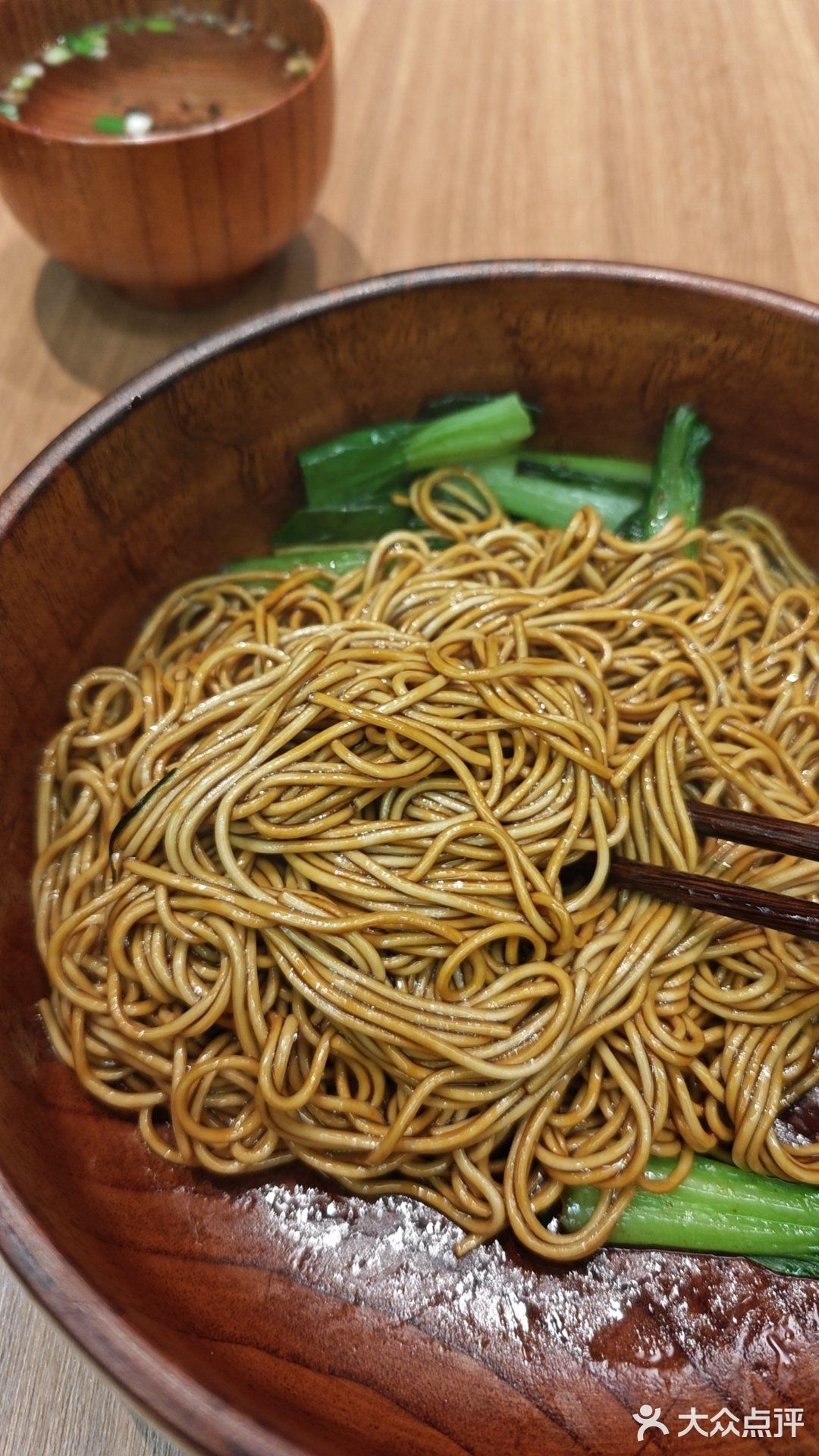 冬日里的一碗热拌面