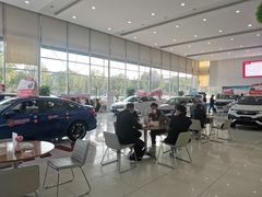 -襄阳车城东风本田4S店(襄州店)