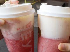 芝芝莓莓桃-喜茶(佛山南海万科广场店)