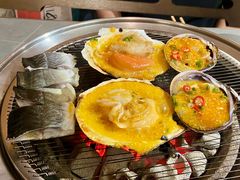 -围炉肉舍•炭烤活鳗•丹东海鲜烤肉(步行街店)