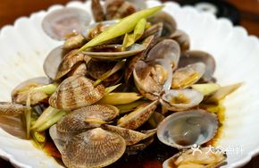 Lemongrass Clams