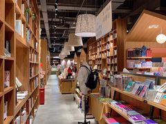 -百新书局(尚悦湾店)