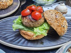 芝心牛肉汉堡-Let'sBURGERplus·非常创意汉堡(三里屯店)