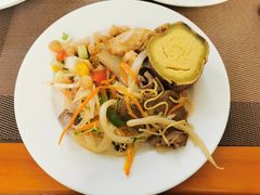 -芽庄日出海滩水疗酒店