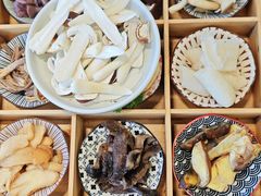 -野菌皇海景野生菌火锅(滨海大道店)