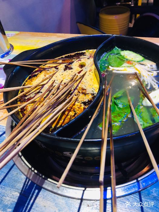 醉疯狂牛串串巴适酱香鸳鸯锅图片 - 第595张