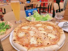 大眼肉披萨-城市大道红炉披萨烘焙坊