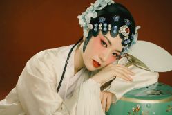 点击看大图 -盘子女人坊古装写真摄影(南京总店)