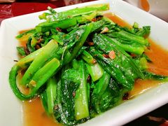 豆豉鲮鱼油麦菜-新白鹿餐厅(爱琴海购物中心店)