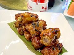 -刘姐啤酒鱼民族演艺餐厅(西街总店)