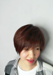 -变画·发型STUDIO