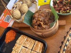 -包整·丝娃娃(一览甲秀楼风景店)