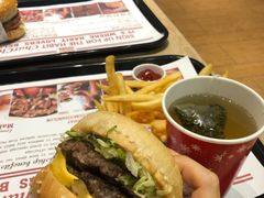 -The Habit Burger Grill 哈比特汉堡(爱琴海店)