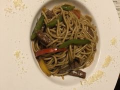 -麦落精酿啤酒餐吧(先农大院店)