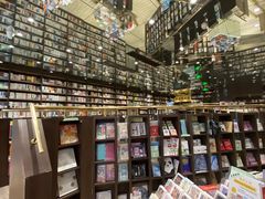 -钟书阁(群光广场店)