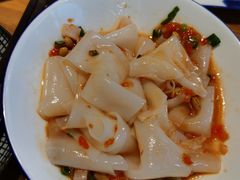 -野山舂·贵州现舂酸汤火锅(鸿通城店)