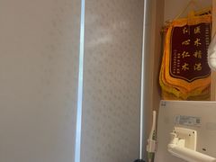 -上海仁爱医院口腔科 · 种植