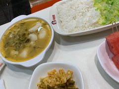 老坛酸菜鱼饭-南城香·饭香串香馄饨香(富丰桥店)