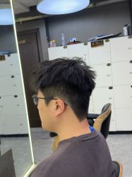 -藤野造型烫发染发