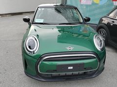 -上海宝诚中环BMW·MINI4S店