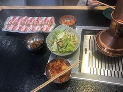 -臻牛烤肉