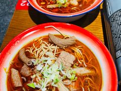 -楚东君•襄阳牛肉面牛杂煲(陆家嘴正大店)