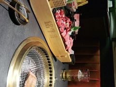 -铭牛烧肉·和牛海鲜自助(高新月牙湖店)