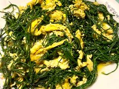 沙葱炒蛋-煲来饱去冷水鱼