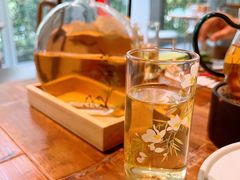 -荷风细雨·中国茶宴(世纪大道店)