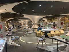 -钟书阁(珍园店)