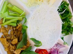 -官塘陈记鱼生·潮汕砂锅粥·牛肉火锅(潮枫路总店)